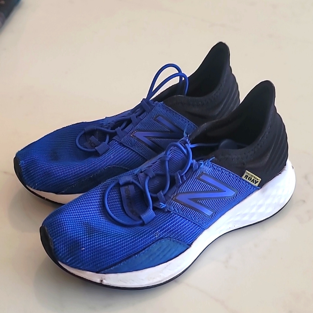 Boys Newbalance Sneakers Size 1